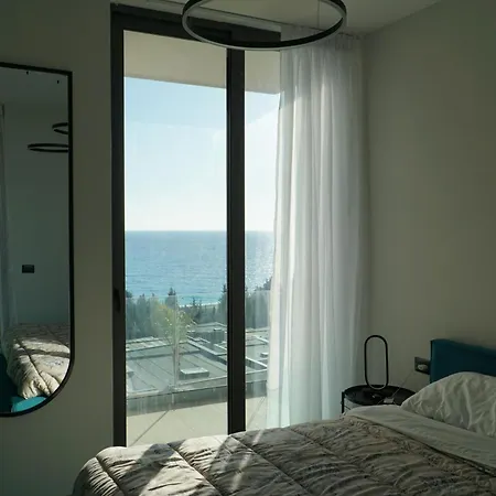 Apartment Luxury Sea View With Private Just A Few Steps From The Center
