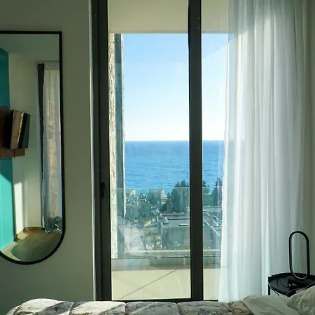 Luxury Sea View With Private Just A Few Steps From The Center