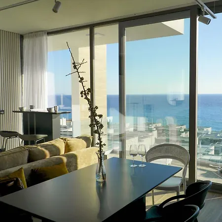 Luxury Sea View With Private Just A Few Steps From The Center *